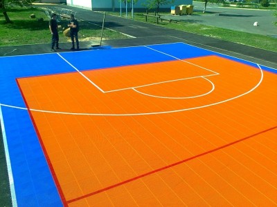 Универсальная спор­тивная площадка ОАО 'Мозырский НПЗ', г.Мозырь, Беларусь