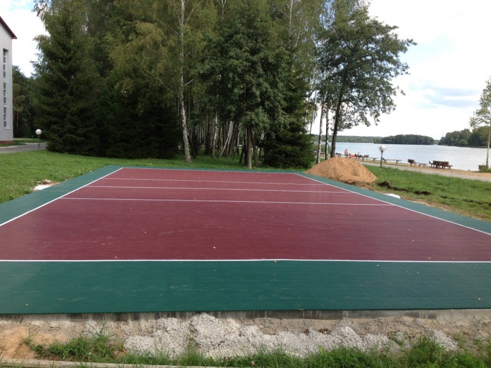 Волейбольная площадка в санатории 'Белорусочка', пос. Ждановичи, Беларусь: фото 