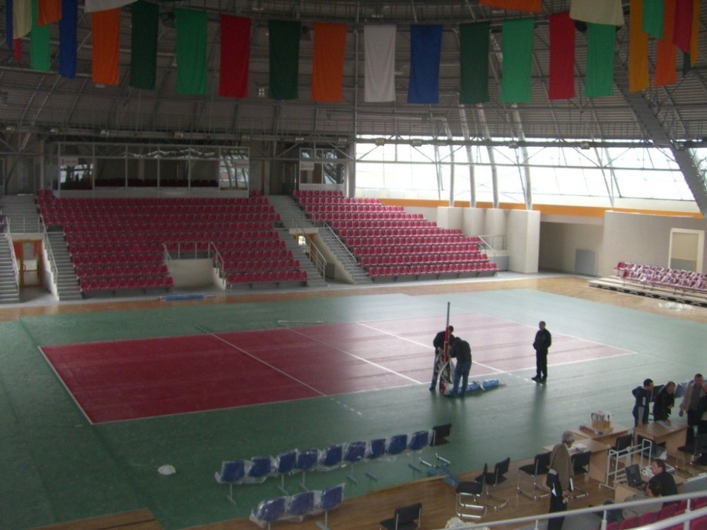 Волейбольная площадка в центре 